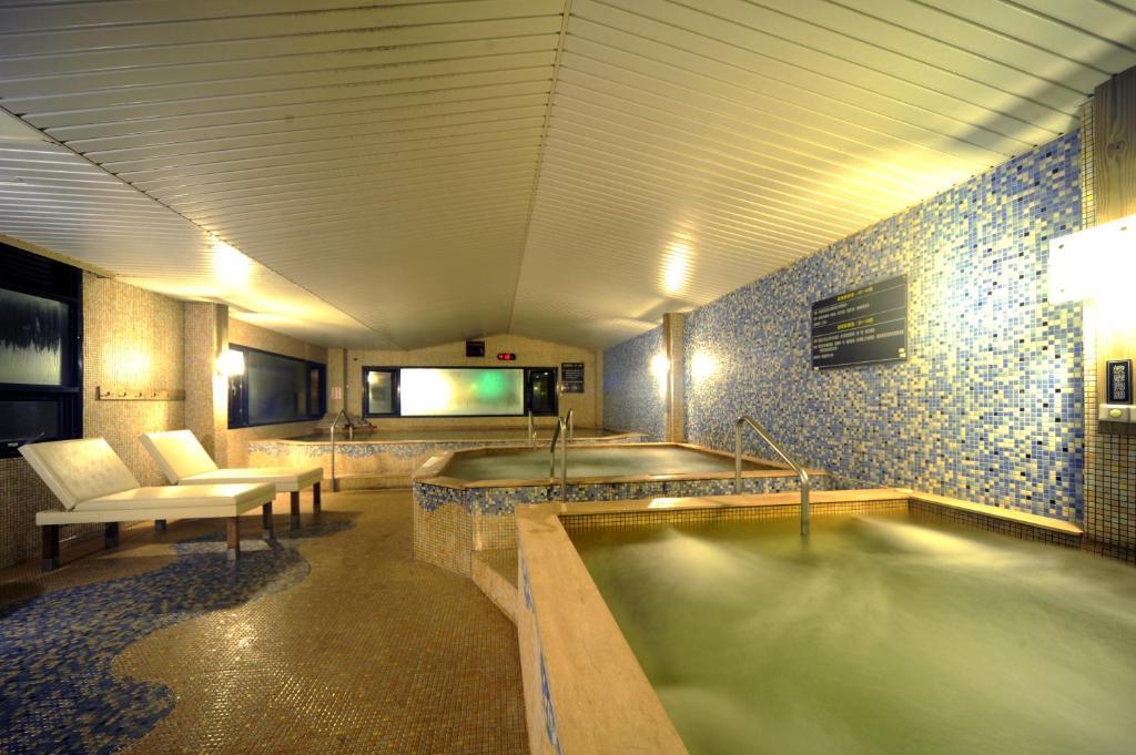 Chat Hot Spring Resort Cơ Long Ngoại thất bức ảnh