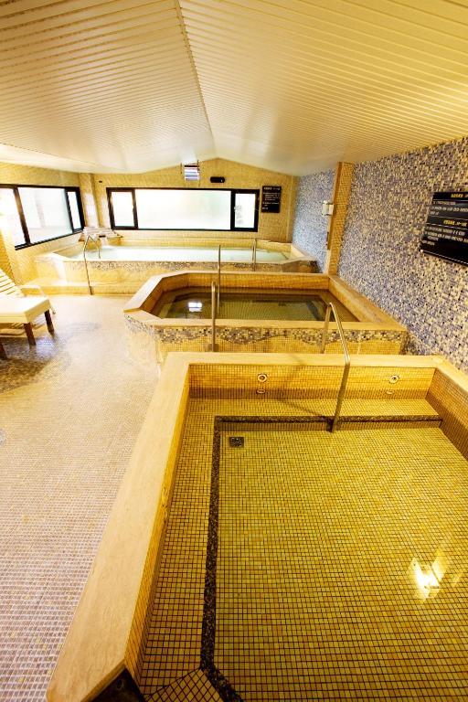 Chat Hot Spring Resort Cơ Long Ngoại thất bức ảnh