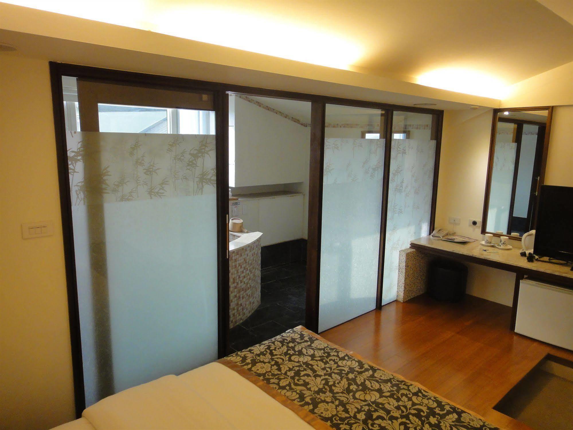Chat Hot Spring Resort Cơ Long Ngoại thất bức ảnh
